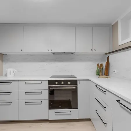 Two Bedroom Close To Apartment Tromsø
